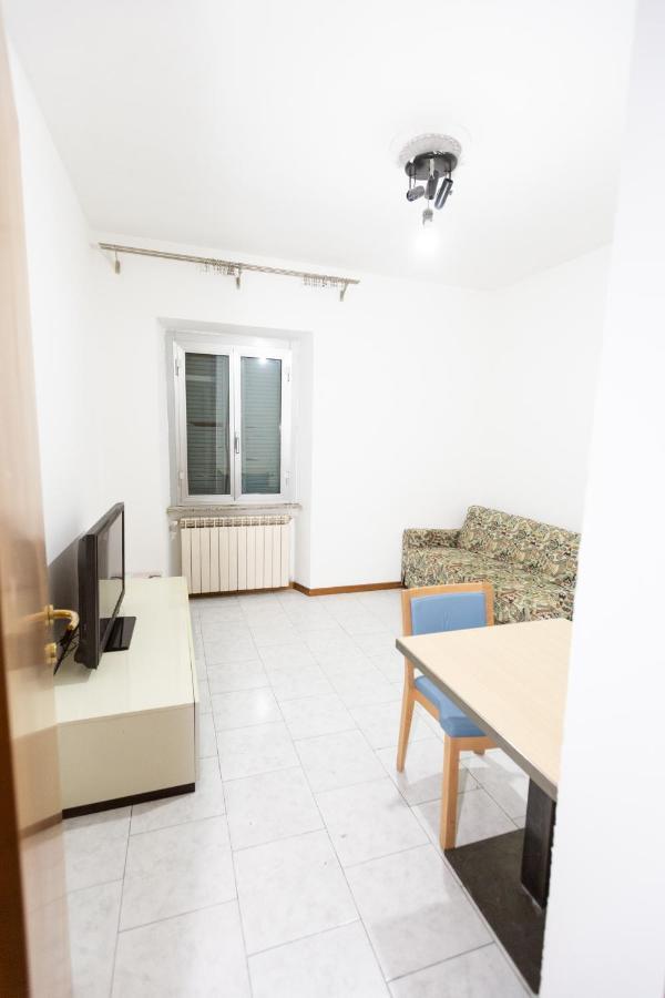 Dream House Chinatown Apartment Милано Екстериор снимка