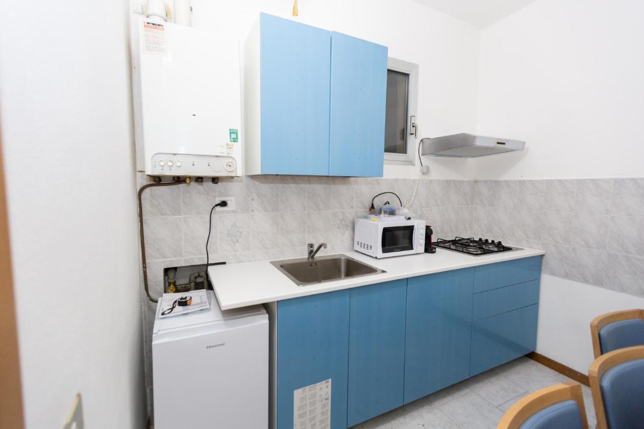 Dream House Chinatown Apartment Милано Екстериор снимка